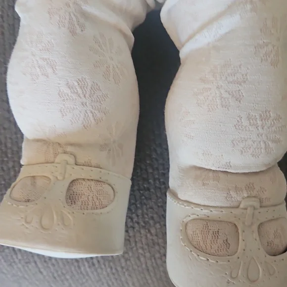 Cabbage Patch Kids Doll in Yellow Dress - Picture 6 of 6